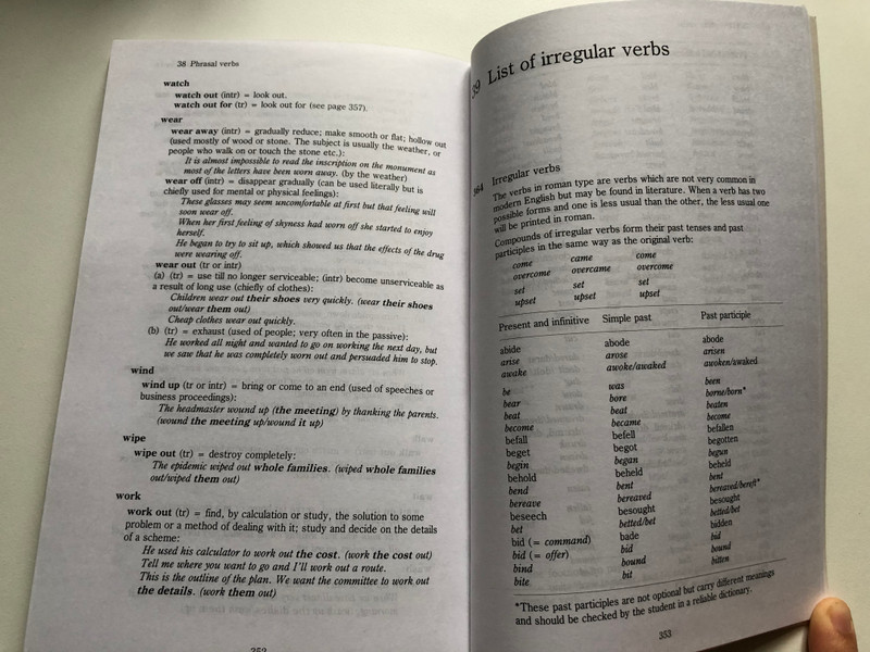 A Practical English Grammar / A. J. Thomson, A.V. Martinet / Fourth edition / LOW-PRICED EDITION / Oxford University Press, 1987 / Paperback (9780194313483)