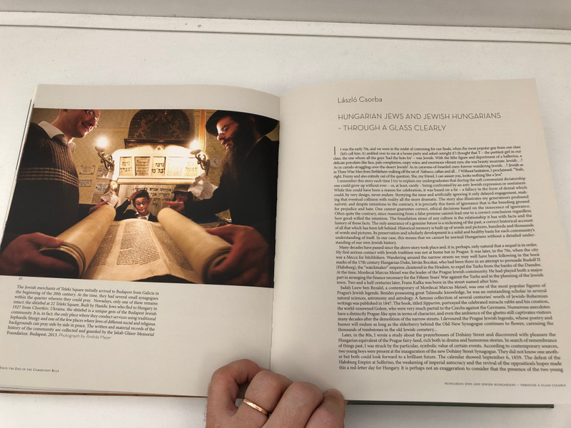 An Illustrated History of the Jews in Hungary / szerk. Jalsovszky Katalin / KATALIN JALSOVSZKY - EMŐKE TOMSICS - ZSUZSANNA TORONYI / Vince Kiadó, 2019 / Paperback (9789633030837)