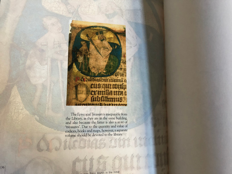 THE EPISCOPAL TREASURY OF GYÖR / JUDIT H. KOLBA - JÓZSEF HAPÁK / MAGYAR KÖNYVKLUB, 2001 / Hardcover (9789635475087)