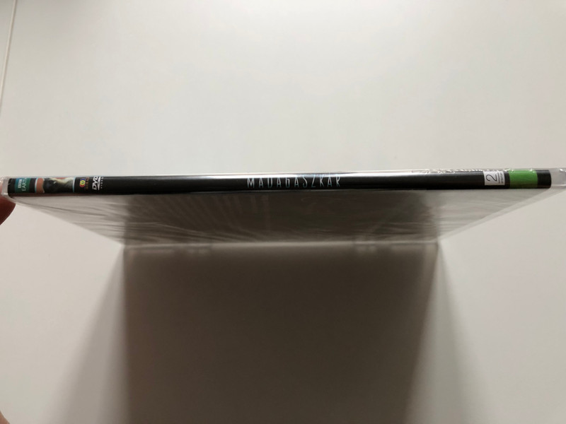 MADAGASZKAR / 1. Island of miracles 2. Vanished worlds 3. The land of heat and dust / NATURE FILM / It can be viewed without age limit / DVD (5996473014796)