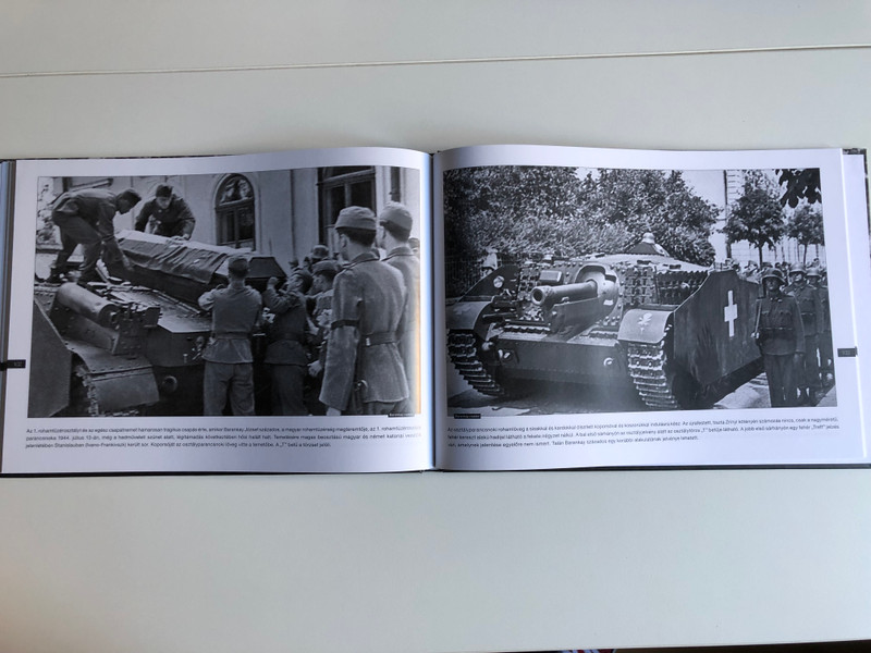 ZRÍNYI II ROHAMTARACK A MAGYAR KIRÁLYI HONVÉDSÉG PÁNCÉLOSAI (ZRÍNYI II ASSAULT TANK ARMOR OF THE HUNGARIAN ROYAL HOME GUARD) by BONHARDT ATTILA / Felelős kiadó Kocsis Peter / PeKo Publishing Kft (9788158007221)