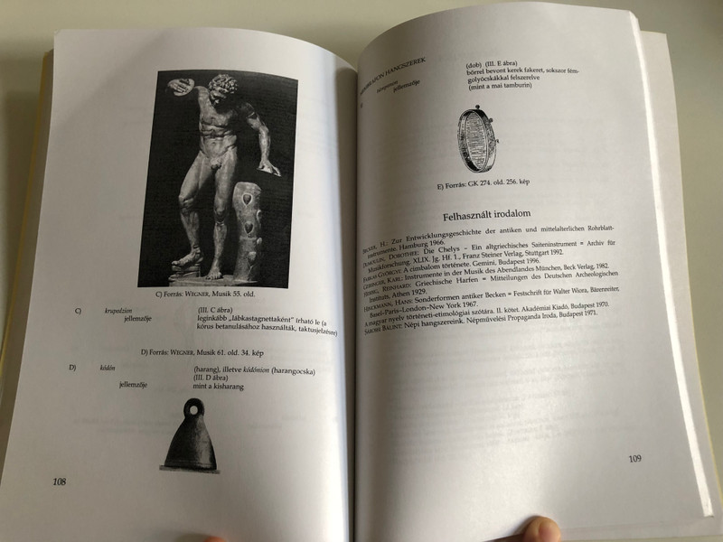 Pintér Márta - Tánc és lélek / Pszicho-filológiai kísérlet az antik görög tánc megértésére / AKADÉMIAI KIADÓ, BUDAPEST / Paperback (9789630578202)