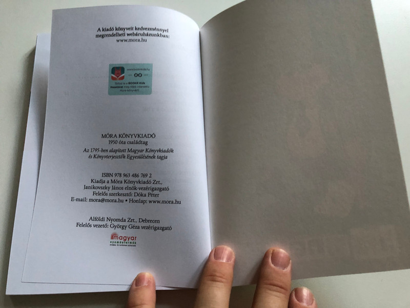 DOKTOR BUBÓ - Romhányi József  Ternovszky Béla rajzaival  Móra Könyvkiadó  Paperback (97896348676921)
