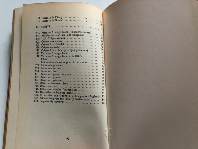 La Cuisine Hongroise  par KÁROLY GUNDEL  TROISIEME EDITION REVUE ET AUGMENTÉE  CORVINA BUDAPEST, 1968  Hardcover (CO377-h-6870)