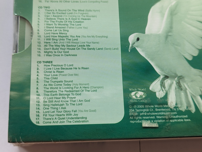 The Worship Collection  VOLUME EIGHT COME LET US SING  50 SONGS TODAYS CHURCHES ARE SINGING  3 CD Box Set (9323078005267)