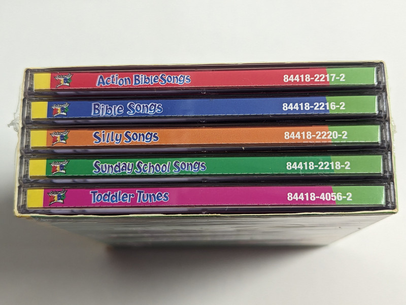 Cedarmont Platinum Collection - 91 Classic Christian Songs For Kids / 5 Enhanced CDs Hours of Music with Bonus Lyrics and Celoring Activities / Bonus Split-track Versions Included for Sing-along / 5x Audio CD, Box Set / 084418405626