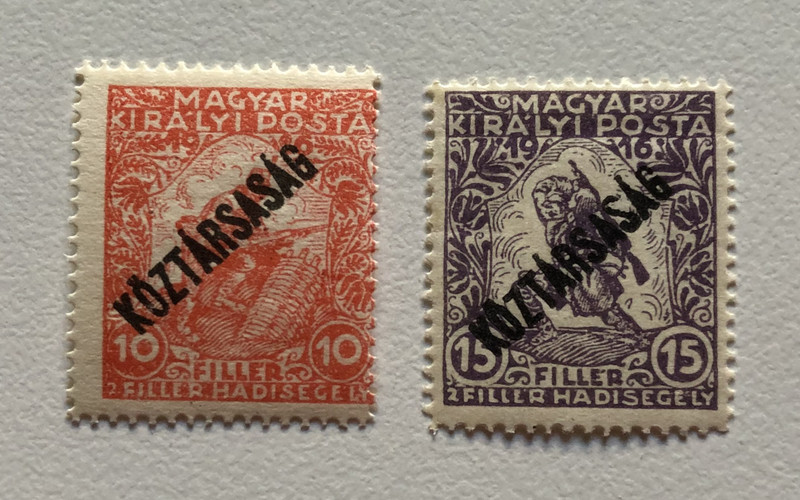 MAGYAR KIRALYI POSTA (HUNGARIAN ROYAL POST OFFICE)  2 FILLER HADISEGELY (MILITARY AID)  KÖZTÁRSASÁG (REPUBLIC)  Stamp (stampshun037)