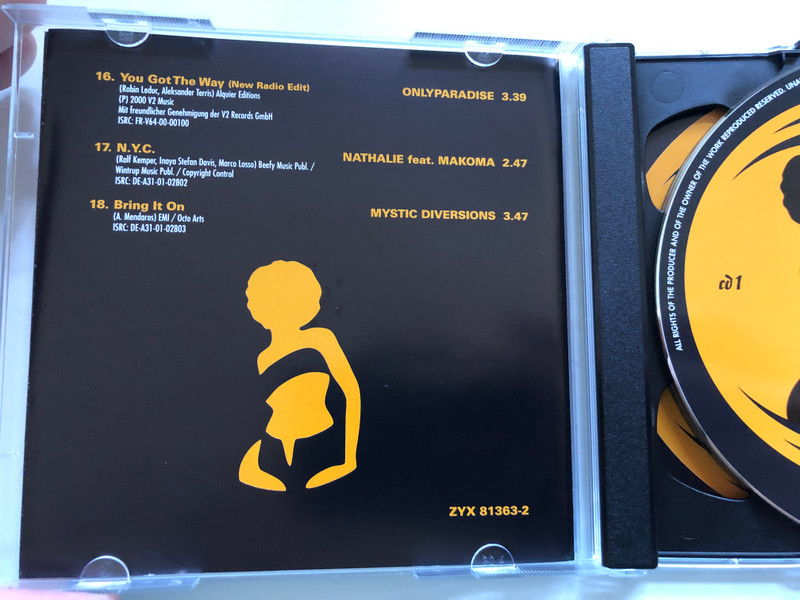 black'n'house  incl. sat-r-day, ian pooley, only paradise, isaac hayes, the underdog project, ...and more  2 CDs  Audio CD (090204971534)