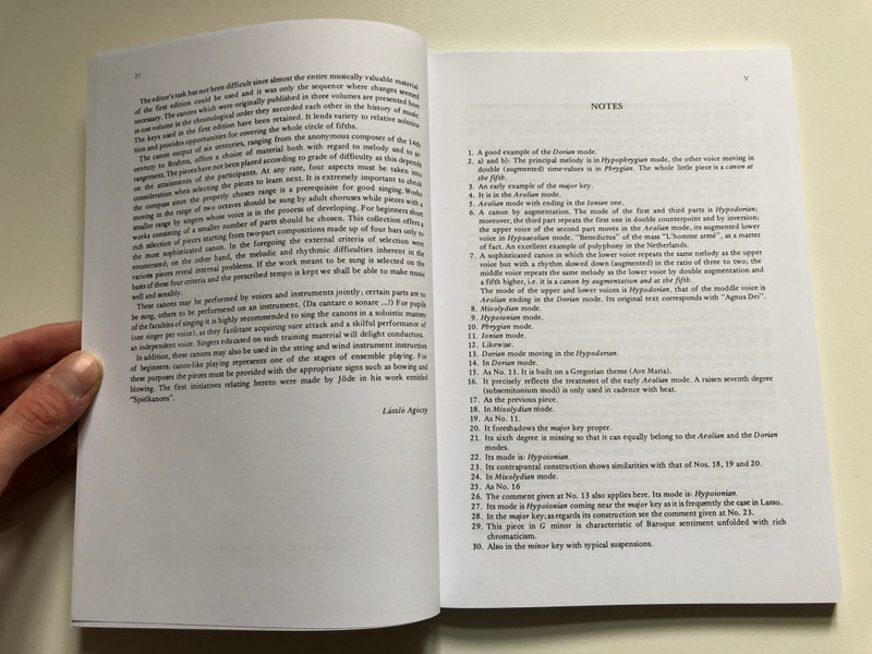 CLASSICAL CANONS without text / Handbook of Solfeggio / New edition edited by Agócsy László / Compiled and commentaries by Molnár Antal / sheet music (9790080125816)