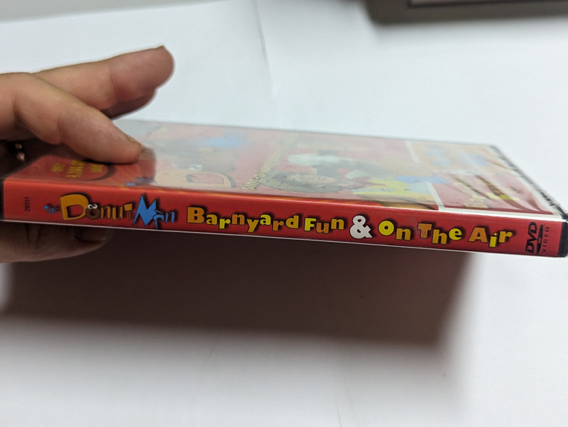 The Donut Man: Barnyard Fun & On the Air / Two episodes from the children's programme / Stories from the Bible to spread Jesus' message to children / DVD (000768293317)