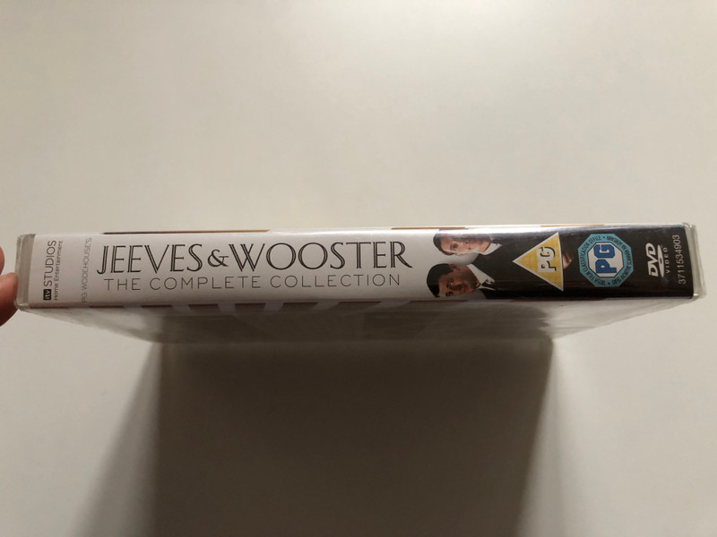 Jeeves and Wooster The Complete Series 1-4  Robert Young, Ferdinand Fairfax, Simon Langton  DIGITALLY REMASTERED 21st ANNIVERSARY EDITION  8 DISCS, 23 EPISODES  DVD Video (5037115349033)