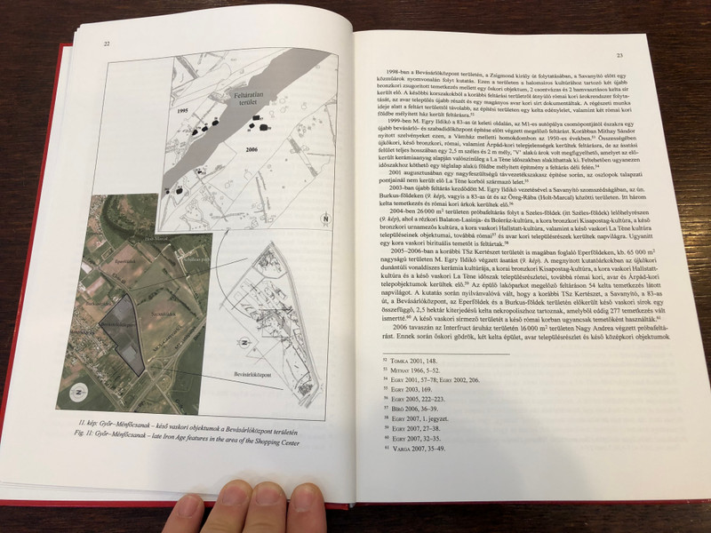 KELTA FALU GYŐR HATÁRÁBAN - A MÉNFŐCSANAKI KÉSŐ VASKORI TELEPÜLÉS  A CELTIC VILLAGE IN NORTH-WEST HUNGARY  Tankó Károly  ARCHAEOLINGUA - STUDIEN ZUR EISENZEIT IM OSTALPENRAUM  Hardcover (9786155766411)