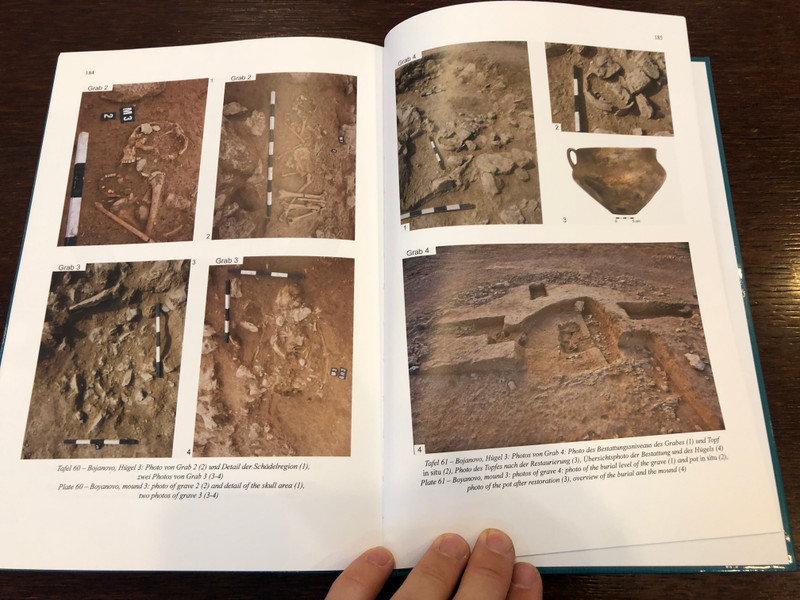 Kurgane der frühen bis späten Bronzezeit im Bezirk Jambol, Südostbulgarien  By Ilija K. Iliev and Stefan Bakărdžiev  Budapest, 2020  Hardcover (9786155766428)