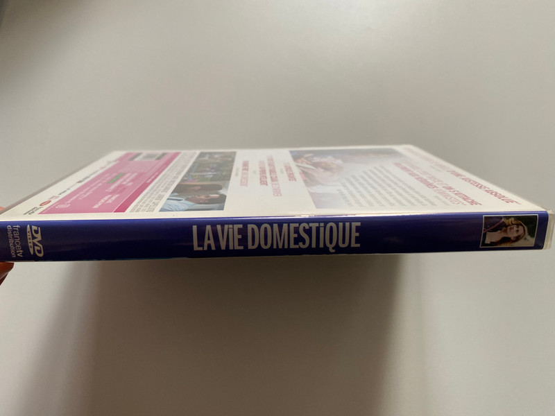 La vie domestique / UN FILM DE ISABELLE CZAJKA / D'APRES <<ARLINGTON PARK>> DE RACHEL CUSK / EMMANUELLE DEVOS, JULIE FERRIER, NATACHA REGNIER, HELENA NOGUERRA, LAURENT POITRENAUX / DVD Video (3333297204934)