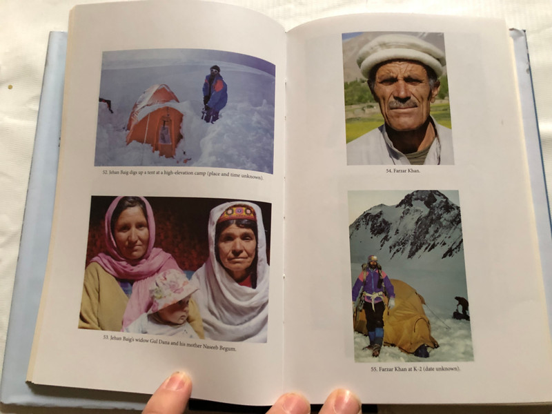 And DEATH WALKS with Them / CHRISTIANE FLADT / Above Eight Thousand Metres with Pakistani Porters from Shimshal / OXFORD UNIVERSITY PRESS / Paperback (9780199407385)