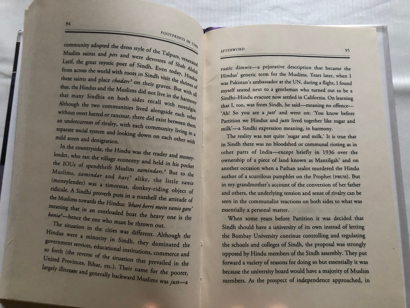 FOOTPRINTS IN TIME - Reminiscences of a Sindhi Matriarch / GHULAM FATIMA SHAIKH / Translated from Sindhi and Annotated by Rasheeda Husain / OXFORD UNIVERSITY PRESS / Paperback (9780195478907)
