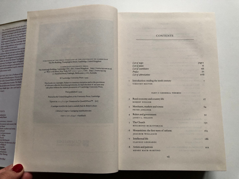 THE NEW CAMBRIDGE MEDIEVAL HISTORY III c.900-6.1024 / EDITED BY TIMOTHY REUTER / Cambridge University Press, 2000 / Hardcover (9780521364478)