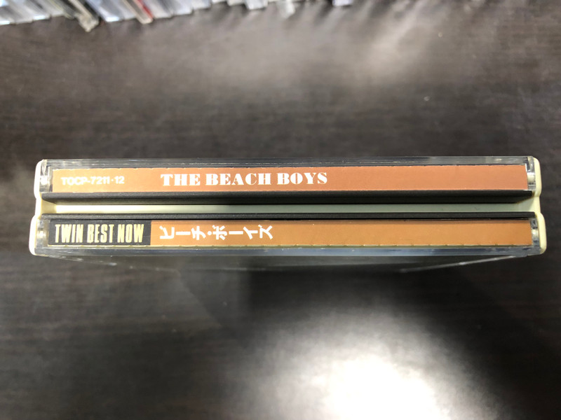 BEACH BOYS - Twin Best Now / Japanese-only 40-track double compilation CD, picture sleeve featuring all text in Japanese & obi-strip / TOCP-7211-12 / Audio CD (4988006671997)