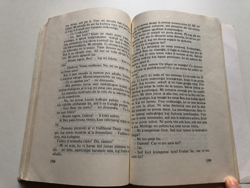 Kain kaj Abel - SANDOR SZATHMARI / Hungara Esperanto-Asocio, 1977 / Paperback (9635710062)