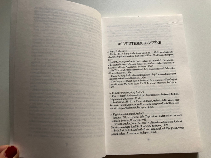 JÓZSEF ATTILA - Tanulmányok és cikkek 1923-1930 / MAGYARÁZATOK / Osiris Kiadó Budapest, 1995 / Paperback (9789633790687)