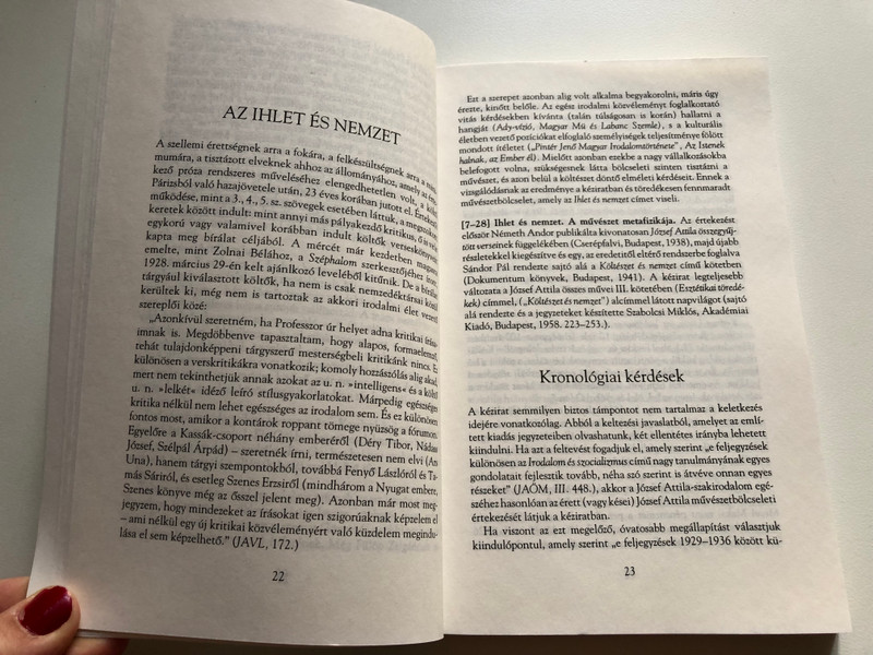 JÓZSEF ATTILA - Tanulmányok és cikkek 1923-1930 / MAGYARÁZATOK / Osiris Kiadó Budapest, 1995 / Paperback (9789633790687)
