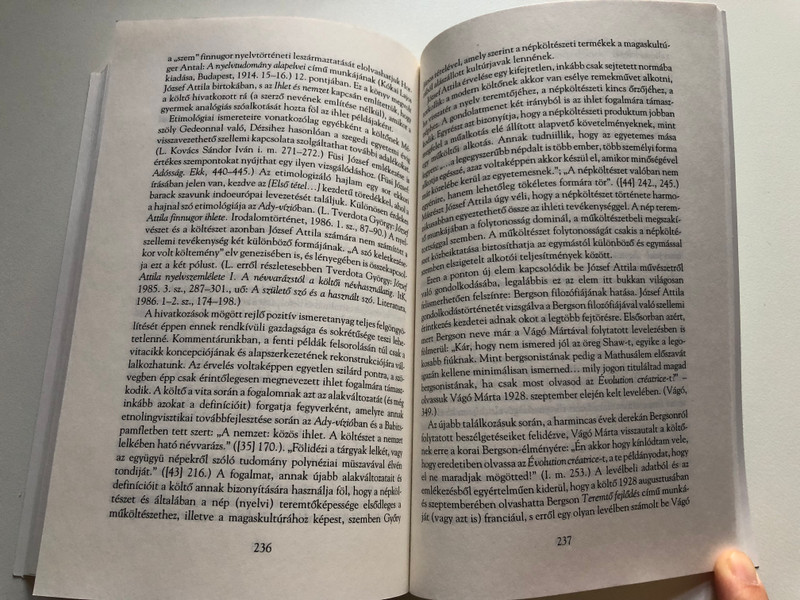 JÓZSEF ATTILA - Tanulmányok és cikkek 1923-1930 / MAGYARÁZATOK / Osiris Kiadó Budapest, 1995 / Paperback (9789633790687)