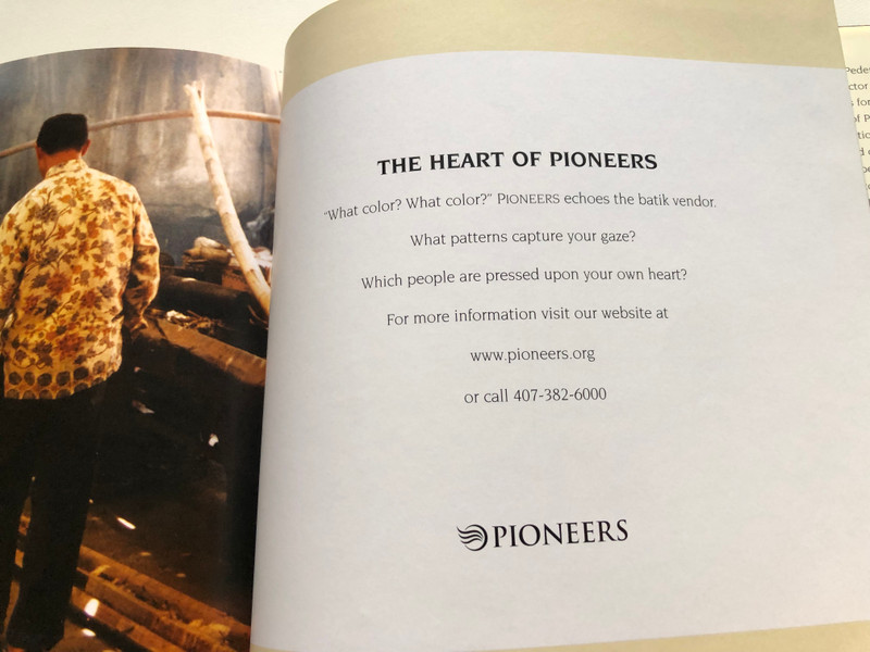 Batik: A Glimpse of the Heart / Caryn Pederson / BottomLine, 2004 / Hardcover (9780975999707)