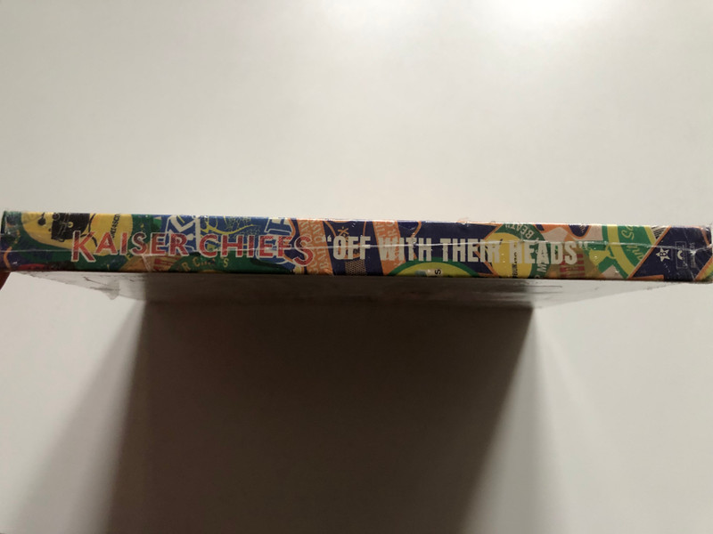 Kaiser Chiefs – Off With Their Heads / Limited Edition 2 CD Set, Includes 32 page book, Photographs by Peanut / Bonus CD featuring 4 live album tracks recorded at Elland Road / B-Unique Records 2x Audio CD 2008 / BUN144CDS