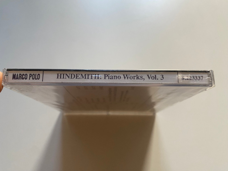 Paul Hindemith - Piano Works Vol. 3: Drei Sonaten, Variationen - Hans Petermandl (piano) / Marco Polo Audio CD 1990 / 8.223337