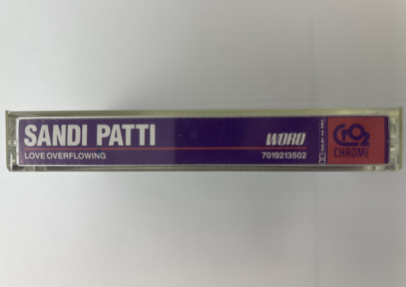 Sandi Patti: Love Overflowing - Featuring: We Shall Behold Him, Somebody Believed, When The Time Comes, I Will Praise Him / Word Audio Cassette 1990 / 7019213502