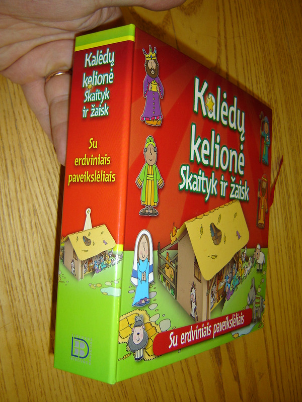 The Christmas Journey Storybook - With Pop-Up Play Scenes / Lithuanian Language Version