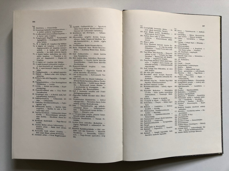 A Magyar Nép Művészete II / Comprehensive Hungarian Folk Art Collection / A SZÉKELYFÖLDI, A CSÁNGÓ ÉS A TOROCKOI MAGYAR NÉP MŰVÉSZETE (9632077083)