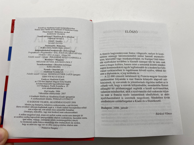 Francia-Magyar Kisszótár - Petit Dictionnaire Français-Hongrois (9789630583268)