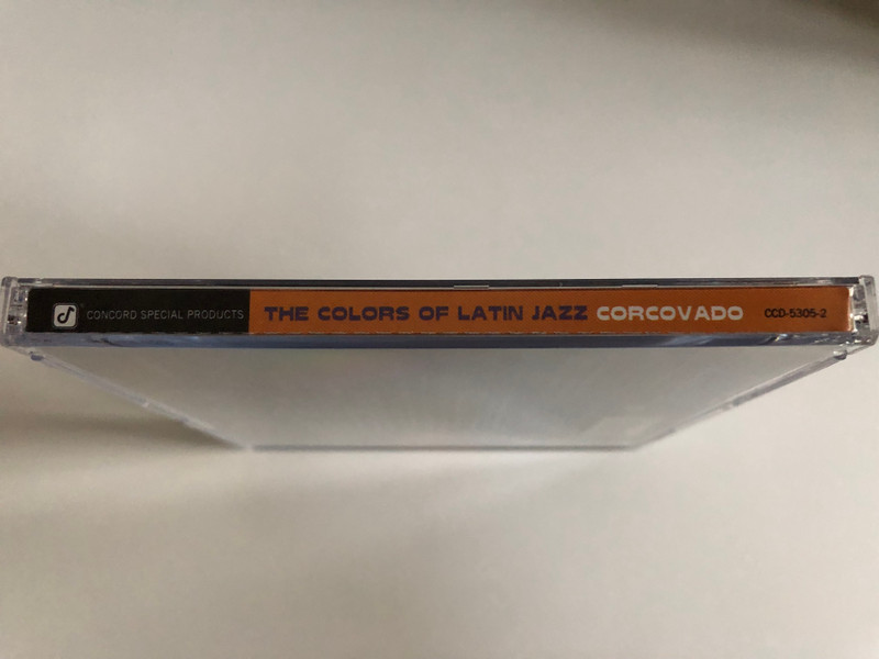 The Colors Of Latin Jazz Corcovado - Quiet Nights - A Collection Of Soft Bossa Novas / Charlie Byrd, Karrin Allyson, Trio Da Paz, Susannah McCorkle, Tania Maria, Hendrik Meurkens, Marcos Silva, Manfredo Fest / Concord Records Audio CD 1999 / CCD-5305-2