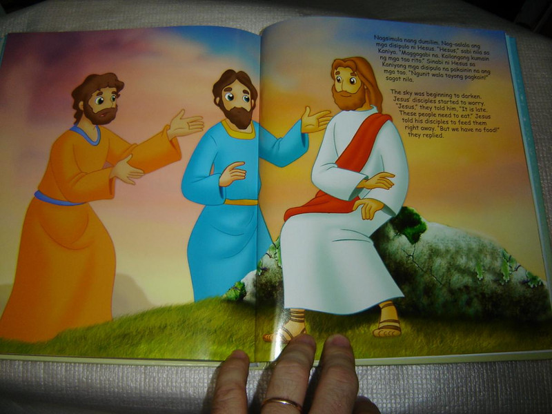 Mga Bata sa Bibliya / Children in the Bible, Tagalog-English Bilingual Edition / Tagalog-English Language