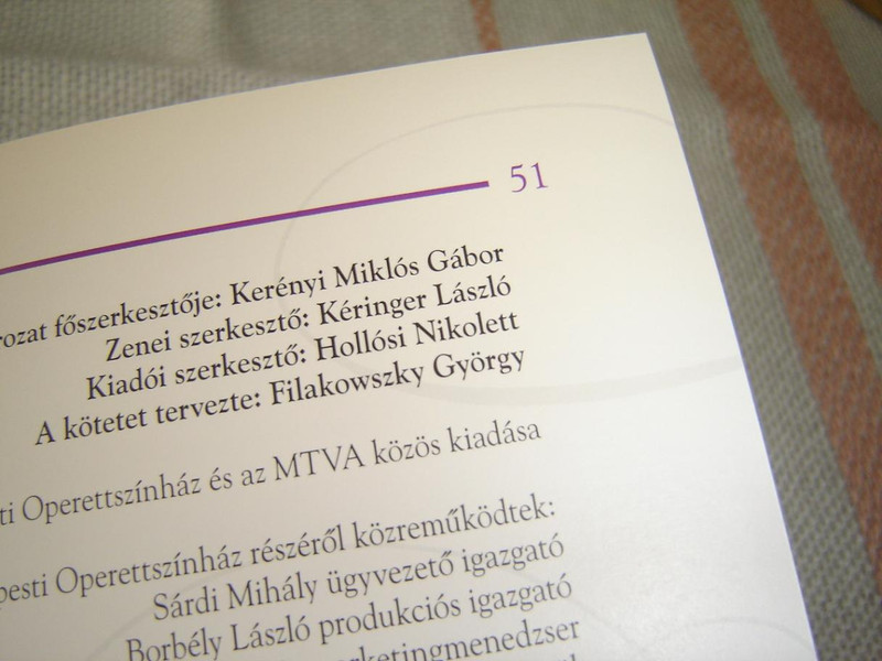 Ifj. Johann Strauss: A Ciganybaro – Hires Operettek, Konyv es CD / Johann Strauss II: The Gypsy Baron – Famous Operettas, Hungarian Language Book with CD 