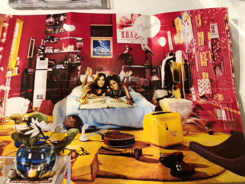 S.O.A.P. - Miracle - Featuring Line & Heidi / Sony Music Audio CD 2000 / 498334 2 (5099749833425)