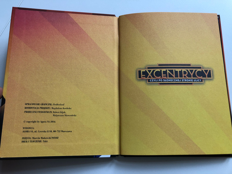 EXCENTRYCY – CZYLI PO SŁONECZNEJ STRONIE ULICY / DVD and Audio CD and Book Set (9788326823848)