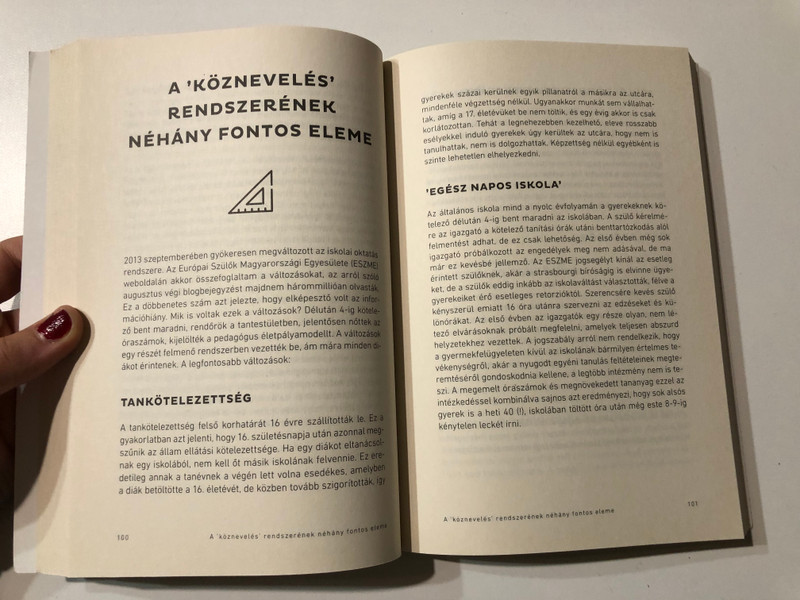 PARENT-GUARDIAN: A guide to the world of upbringing, education and children's rights for parents (9786158054744)