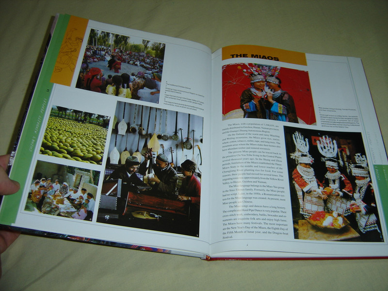 China's Minority Peoples: A Pictorial Introduction To China's 55 Ethnic Groups / Colorful Pictures and Brief Introduction and Explanation For Each Group