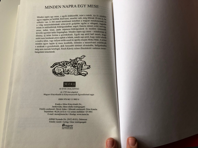 Minden Napra Egy Mese (A Story for Every Day) (9789631198836)