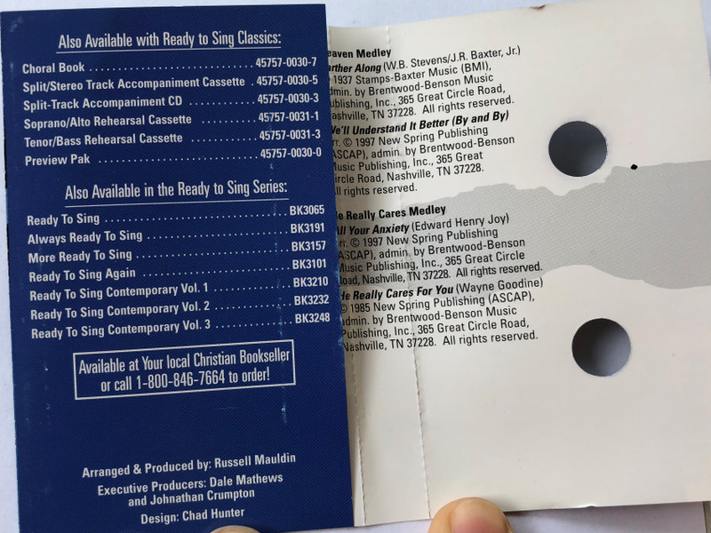 Ready to Sing Classics – 12 Timeless Arrangements Audio Cassette (645757003043)