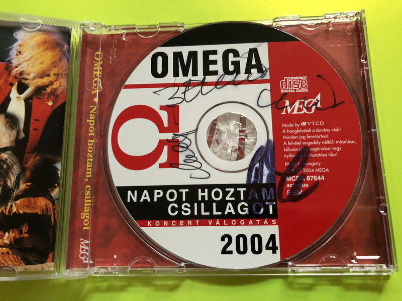 Napot hoztam, csillagot - Szuperkoncert Népstation 2001 / Audio CD / Signed by band members as pictured! (OMEGADedikalt)