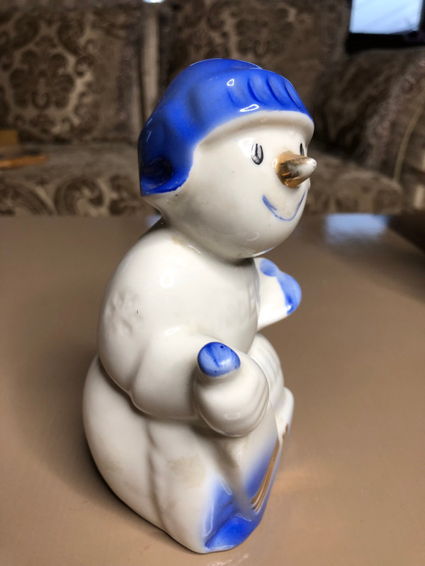 RARE Porcelain Figurine — Snowman Hockey Player, Izvestia Cup 1980 (Dulevo, USSR) (SnowmanHockeyPlayer)