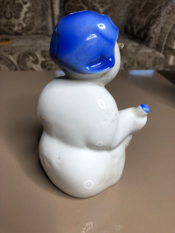 RARE Porcelain Figurine — Snowman Hockey Player, Izvestia Cup 1980 (Dulevo, USSR) (SnowmanHockeyPlayer)