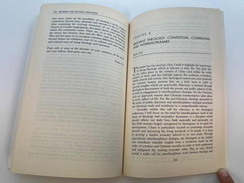 What Young Asian Theologians Are Thinking: New Voices in Asian Christianity (CSCA Series No. 7) / Paperback (9789810918606)