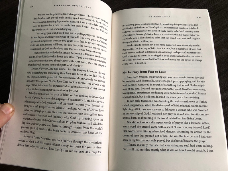 Secrets of Divine Love by A. Helwa – A Spiritual Journey into the Heart of Islam (9789696401728)