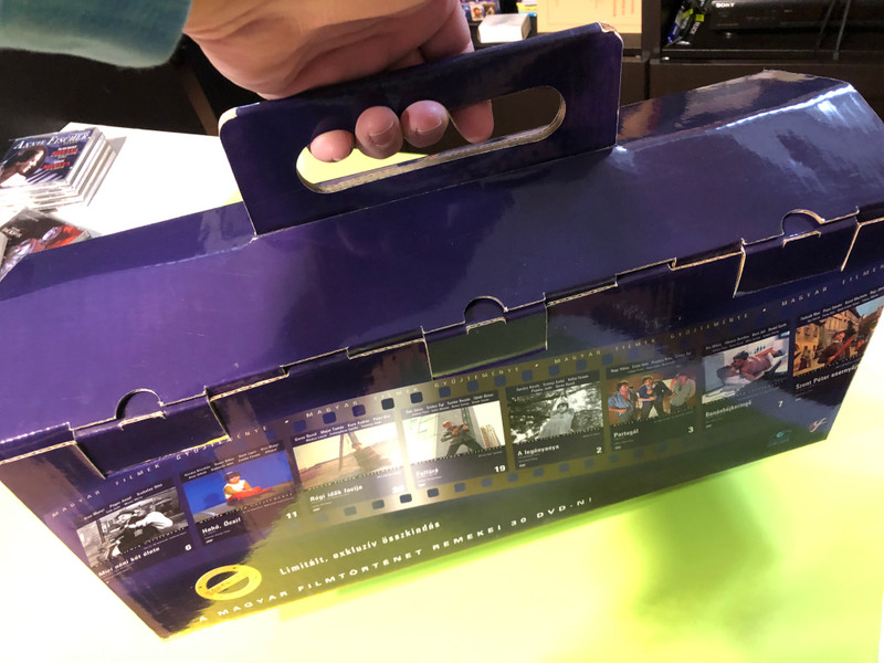 Hungarian Cinema Masterpieces: Limited Edition 30-DVD Collection (1950s-1980s) (5999546333121)