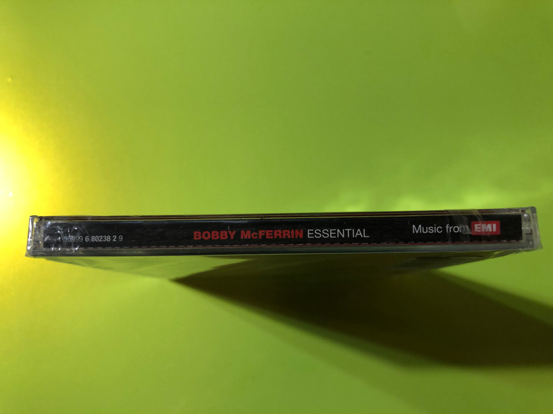 Bobby McFerrin Essential - Soulful Jazz & Vocal Mastery CD (5099968023829.)
