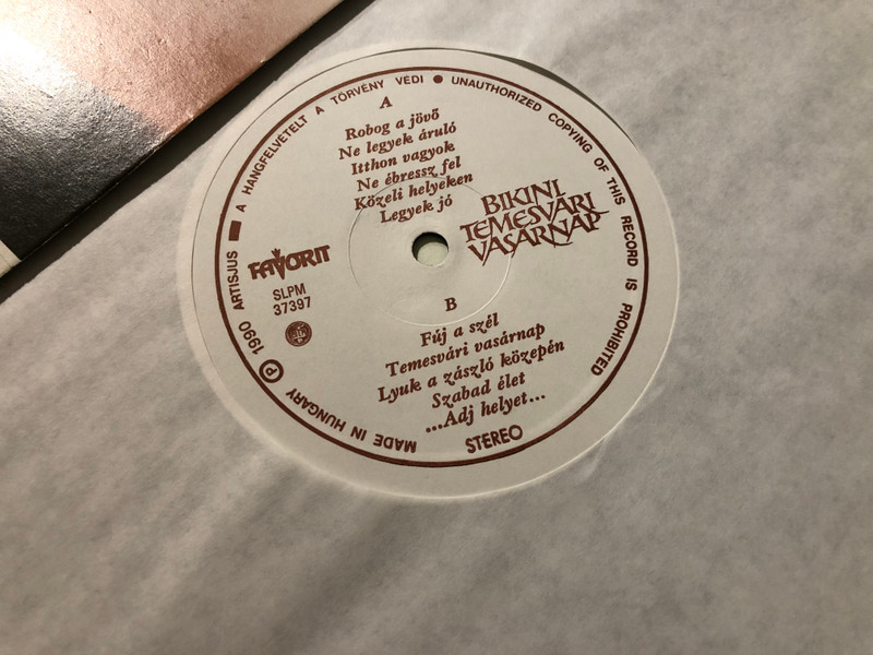 Signed Bikini Temesvári Vasárnap Vinyl LP - Rare Live Album by Favorit (SLPM 37397)